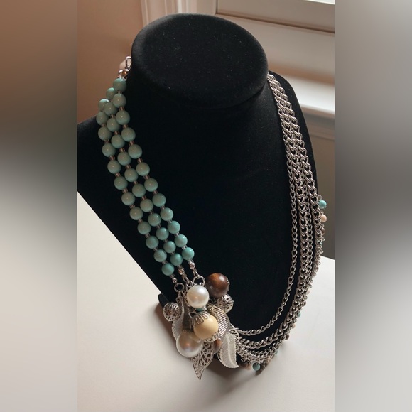 🎉Multi Strand Necklace w/Beads, Charms and Link Chains - Picture 4 of 9